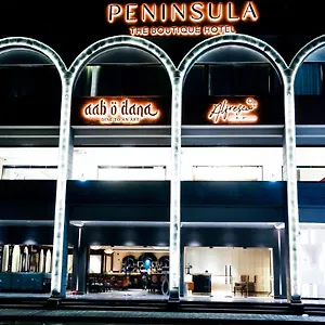 Hotel Peninsula